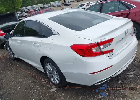 2020 Honda Accord Lx z USA, uszkodzony, nr VIN 1HGCV1F18LA053677